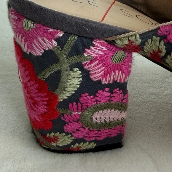 Sole Society Women's Embroidered Floral Open Toe Heels Shoes 7.5 Chunky Heel - Picture 12 of 16